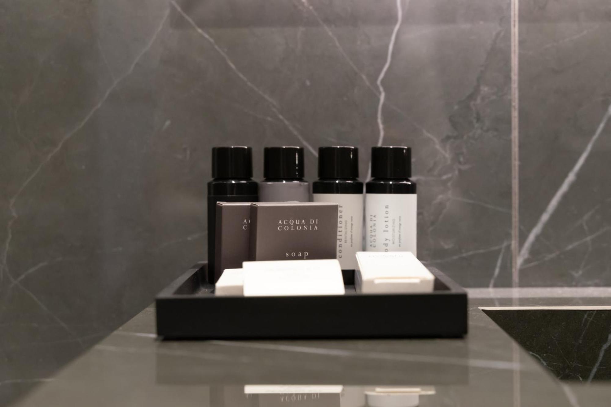 Insogno Suites Naples Luaran gambar