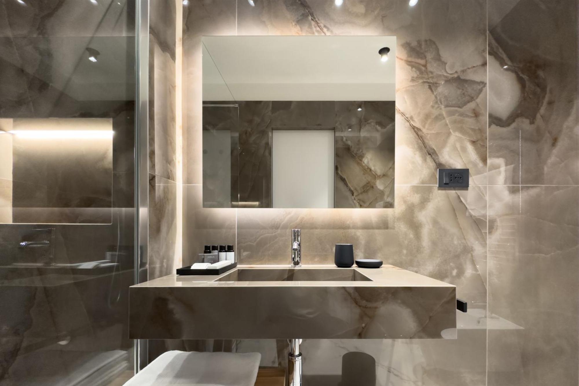 Insogno Suites Naples Luaran gambar