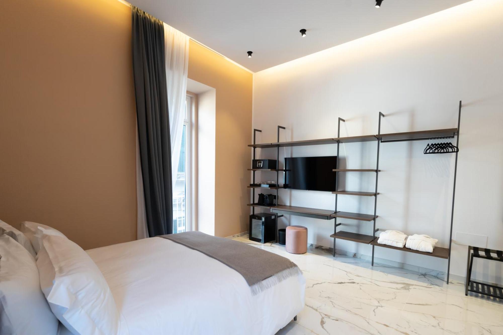 Insogno Suites Naples Luaran gambar