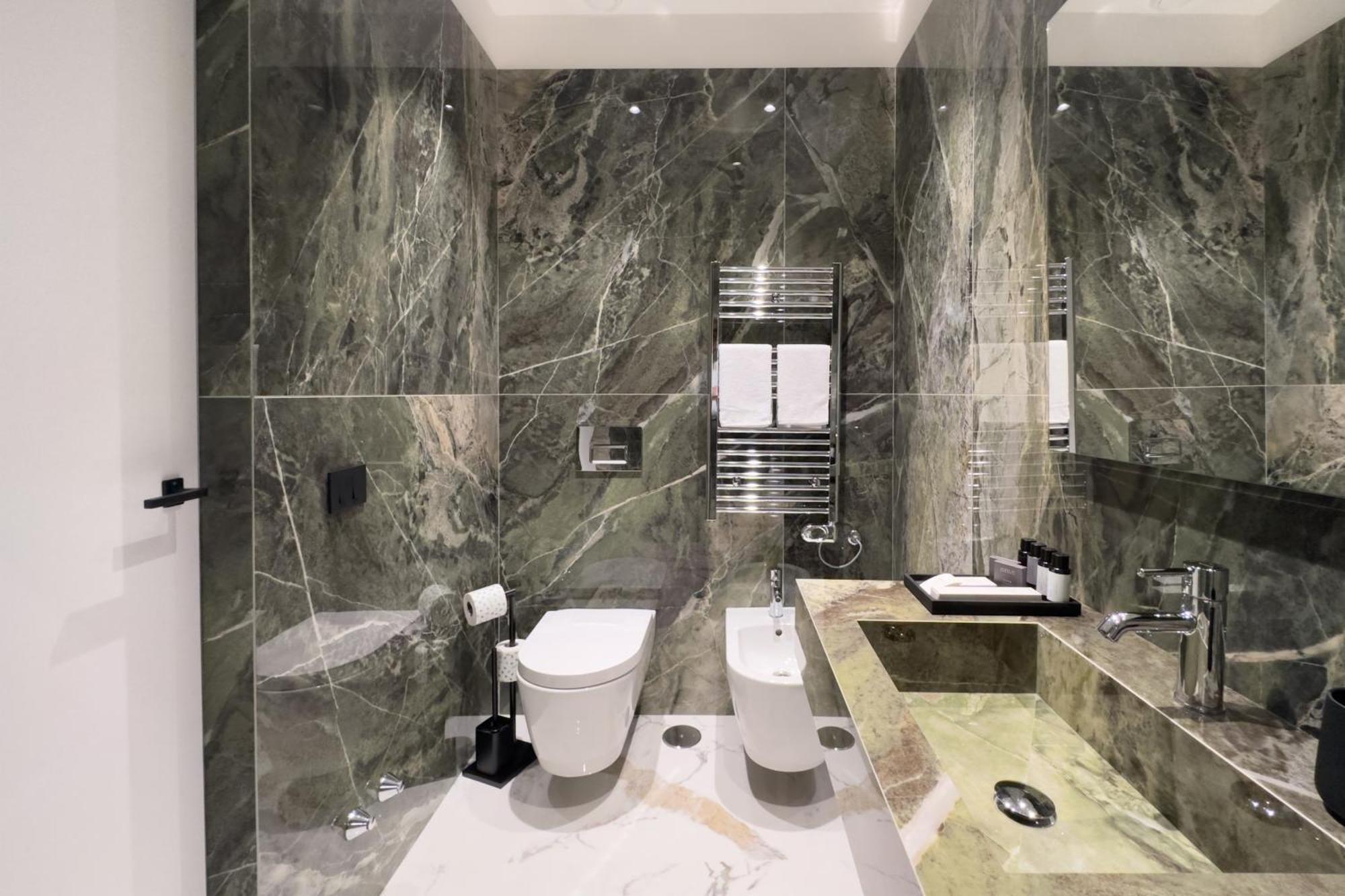 Insogno Suites Naples Luaran gambar